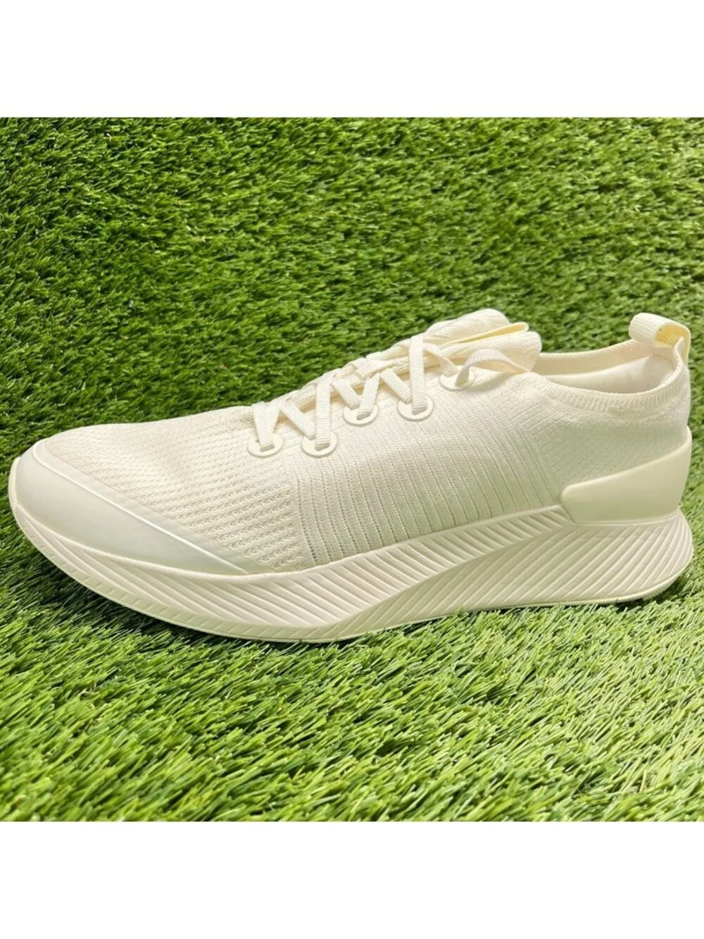 Allbirds Tree Glider Men Size 13.5 Ivory Athletic Running Walking Shoes Sneakers